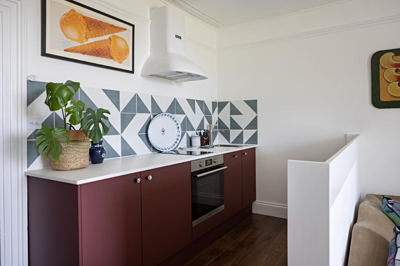Paramount Ilfracombe, Arty Seaside Apartment *