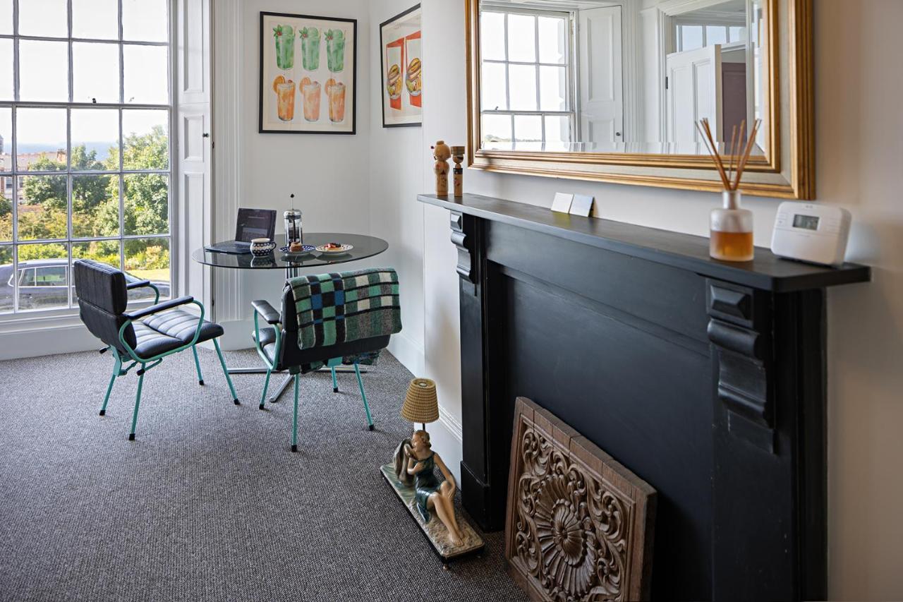 Paramount Ilfracombe, Arty Seaside Apartment Ilfracombe