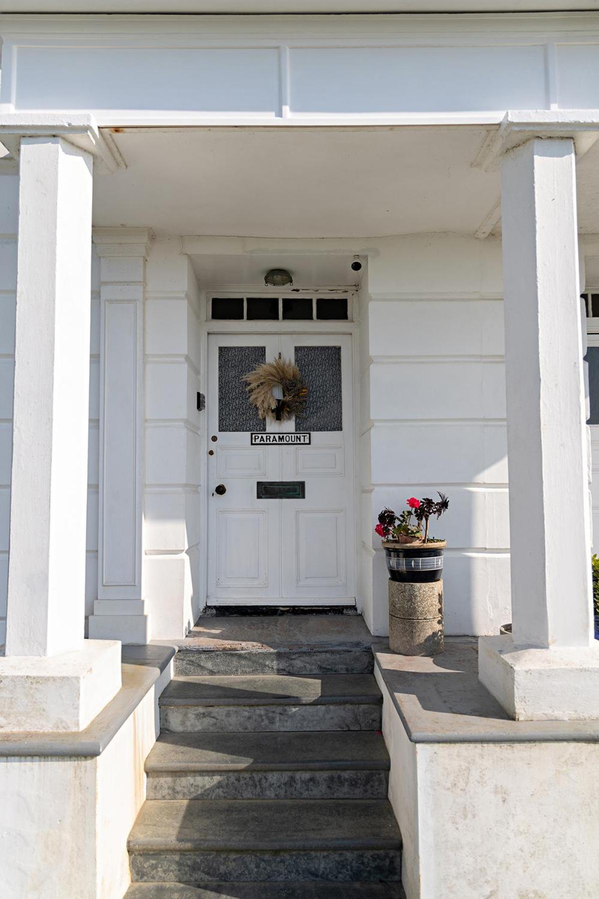 Paramount Ilfracombe, Arty Seaside Apartment *